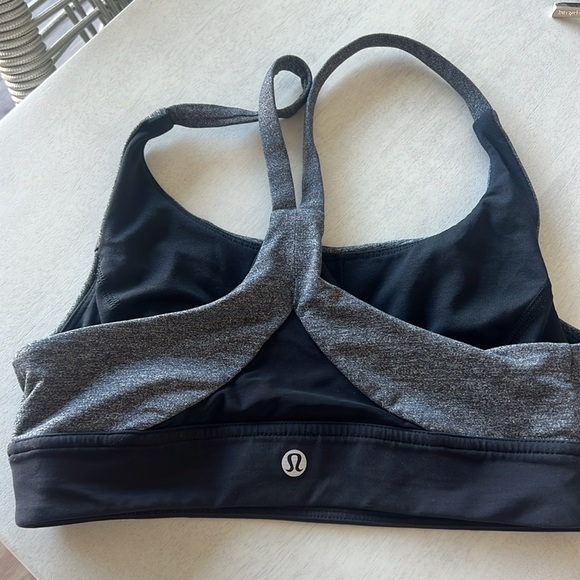 Lululemon sports bra - Picture 2 of 3
